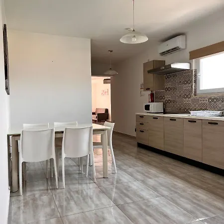 F4 Modern And Bright In Malta 公寓 *