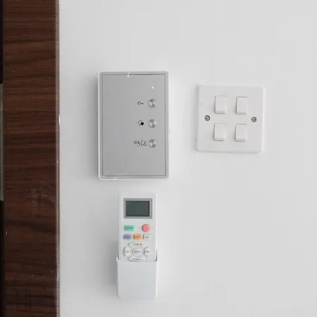 F4 Modern And Bright In Malta *