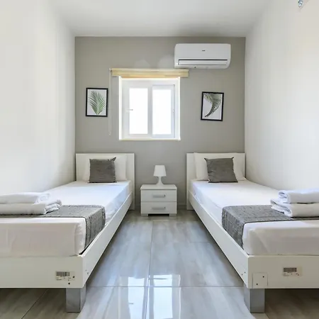 F4 Modern And Bright In Malta Daire Msida