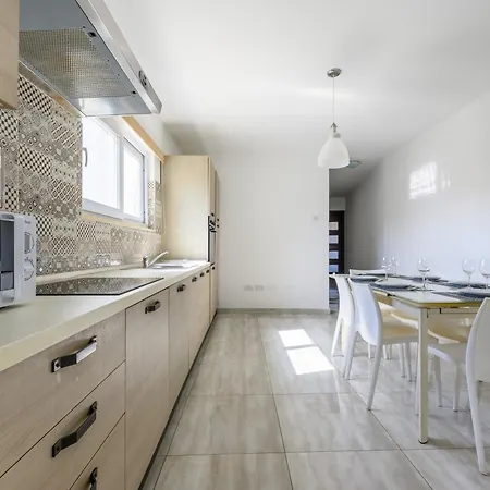 F4 Modern And Bright In Malta Daire Msida