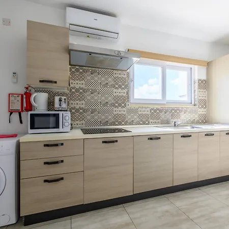 F4 Modern And Bright In Malta