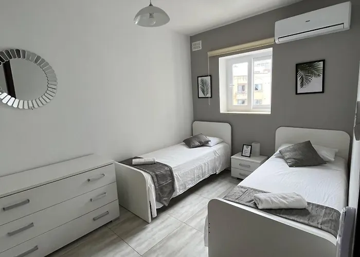 F4 Modern And Bright In Malta Appartamento